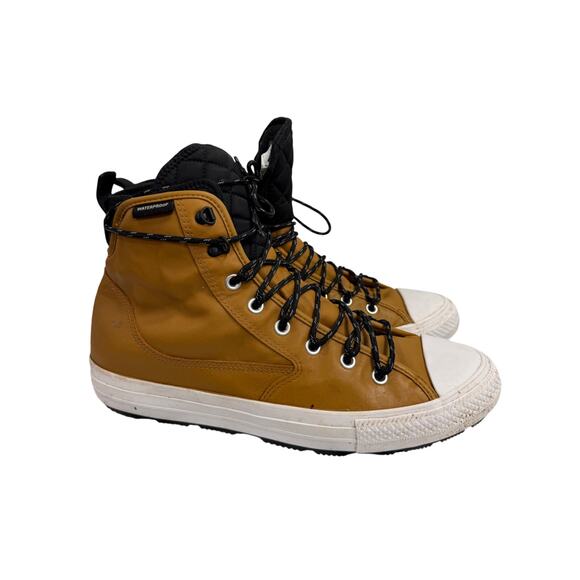 Converse Chuck Taylor Men’s High boot Size 12 # box M935 main image 9